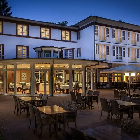 Waldhalle Hotel 4*