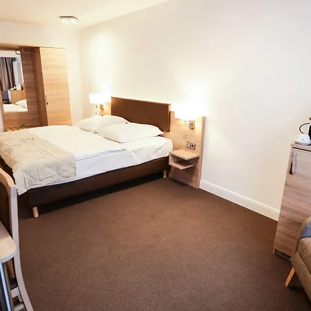 酒店 瓦德海勒酒店 4*