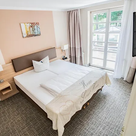 Waldhalle Hotel
