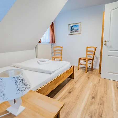 Waldhalle Hotel