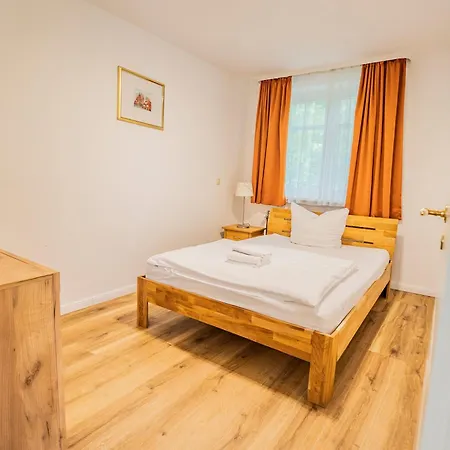 Waldhalle Hotel