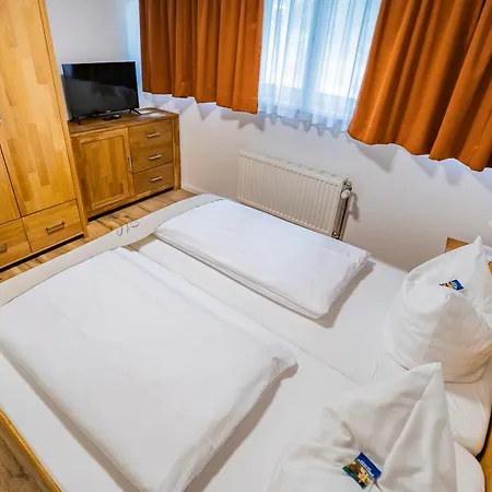 Waldhalle Hotel