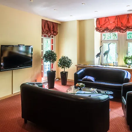 酒店 瓦德海勒酒店 4*