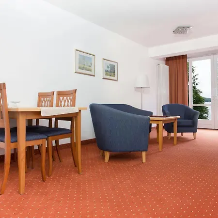 瓦德海勒酒店 4* 默尔恩