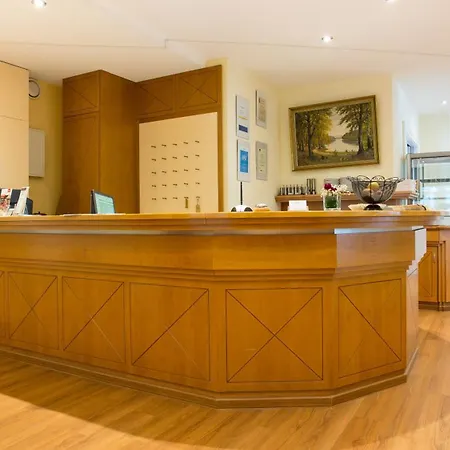 瓦德海勒酒店 酒店