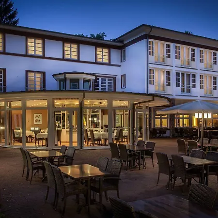 Hotel Waldhalle 4*