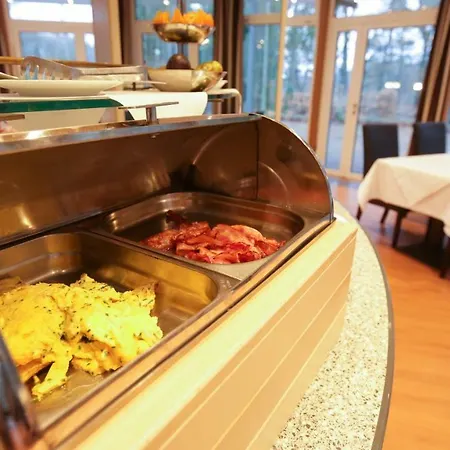 瓦德海勒酒店 酒店 默尔恩